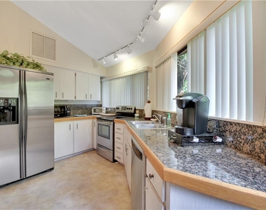 8335 Manasota Key Road - Photo Thumbnail 6