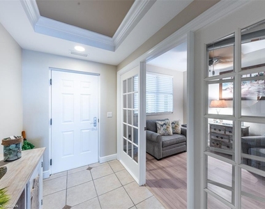 3313 Sunset Key Circle - Photo Thumbnail 3