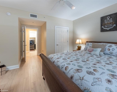 3313 Sunset Key Circle - Photo Thumbnail 34