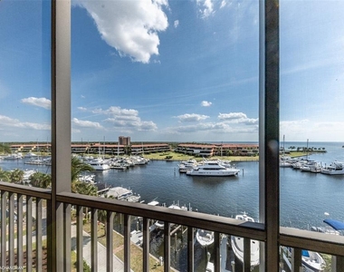 3313 Sunset Key Circle - Photo Thumbnail 2
