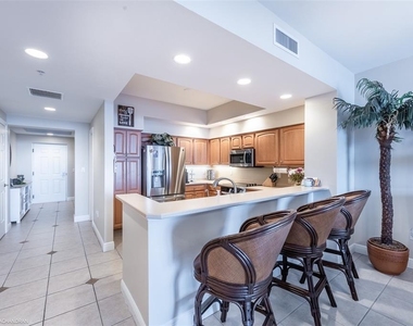 3313 Sunset Key Circle - Photo Thumbnail 13