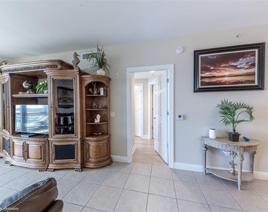 3313 Sunset Key Circle - Photo Thumbnail 16