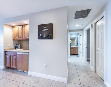 3313 Sunset Key Circle - Photo Thumbnail 11