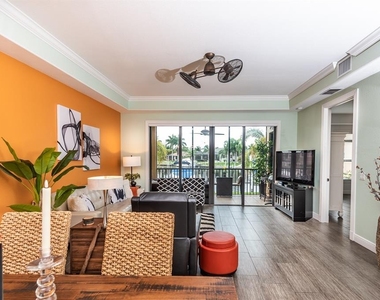 3334 Purple Martin Drive - Photo Thumbnail 3