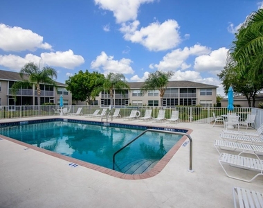 11644 Egret Circle - Photo Thumbnail 24