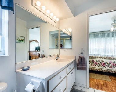11644 Egret Circle - Photo Thumbnail 10