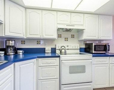 11644 Egret Circle - Photo Thumbnail 18
