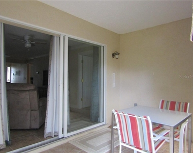 1211 Saxony Circle - Photo Thumbnail 9