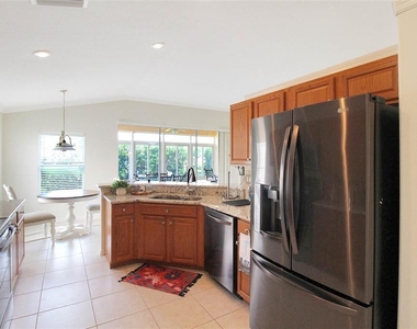 163 Braemar Avenue - Photo Thumbnail 18
