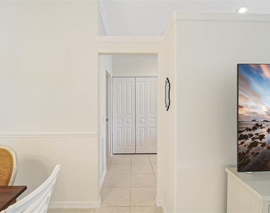 163 Braemar Avenue - Photo Thumbnail 16