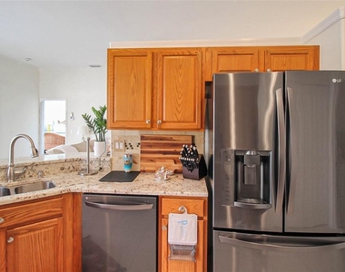 163 Braemar Avenue - Photo Thumbnail 19