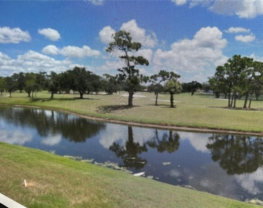 7461 W Country Club Drive N - Photo Thumbnail 12