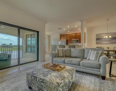 5624 Palmer Circle - Photo Thumbnail 10