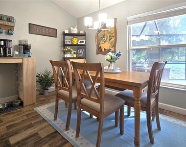 612 49th Street E - Photo Thumbnail 5