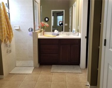 6380 Rookery Circle - Photo Thumbnail 8
