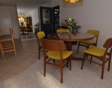 1633 Boathouse Circle - Photo Thumbnail 5