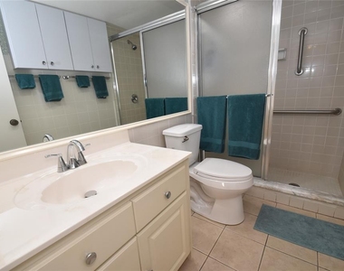 1633 Boathouse Circle - Photo Thumbnail 13