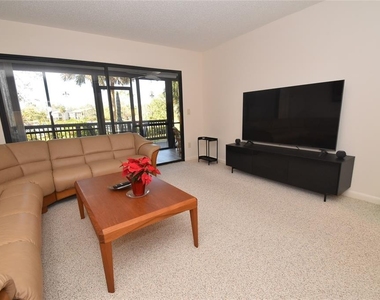 1633 Boathouse Circle - Photo Thumbnail 20
