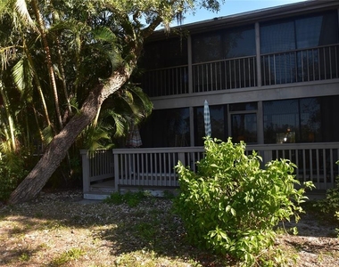 1633 Boathouse Circle - Photo Thumbnail 23