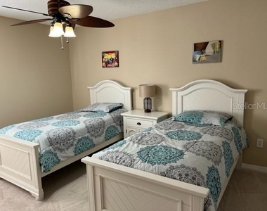 1818 Parakeet Way - Photo Thumbnail 10