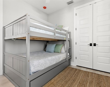4333 Saltwater Pearl Way - Photo Thumbnail 19
