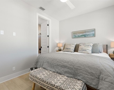 4333 Saltwater Pearl Way - Photo Thumbnail 27