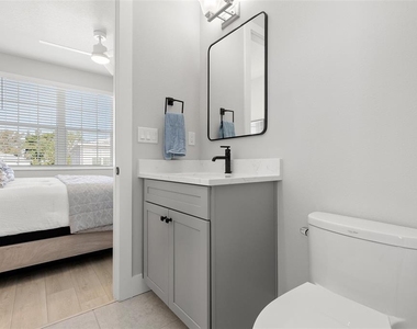 4333 Saltwater Pearl Way - Photo Thumbnail 21