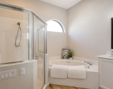 6738 Pleasant Hill Road - Photo Thumbnail 32