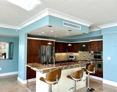 1350 Main Street - Photo Thumbnail 7