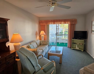 5906 Garden Lane - Photo Thumbnail 3