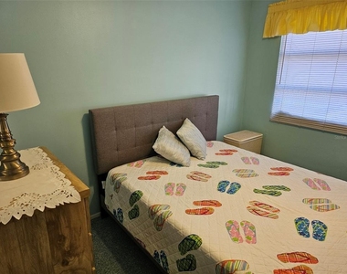 5906 Garden Lane - Photo Thumbnail 15