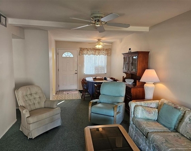 5906 Garden Lane - Photo Thumbnail 2
