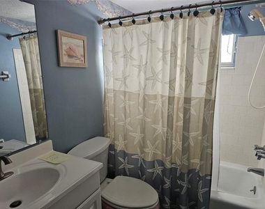 5906 Garden Lane - Photo Thumbnail 17