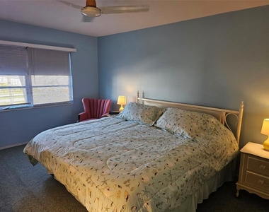 5906 Garden Lane - Photo Thumbnail 9