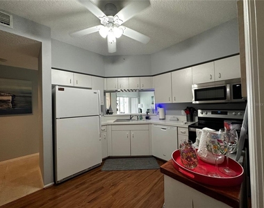 5515 Fair Oaks Street - Photo Thumbnail 3