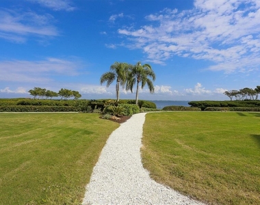 1930 Harbourside Drive - Photo Thumbnail 33