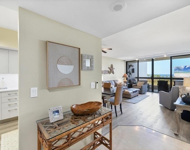 1930 Harbourside Drive - Photo Thumbnail 7