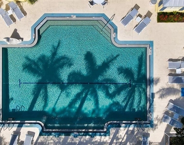 5547 Key West Place - Photo Thumbnail 32