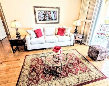 750 N Tamiami Trail - Photo Thumbnail 8
