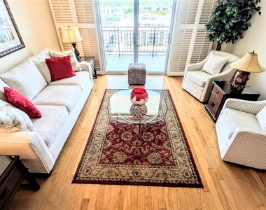 750 N Tamiami Trail - Photo Thumbnail 7