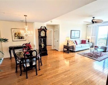 750 N Tamiami Trail - Photo Thumbnail 5
