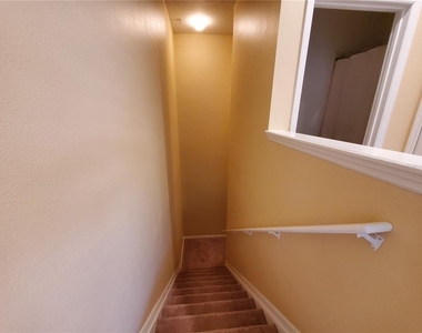 3468 Parkridge Circle - Photo Thumbnail 29