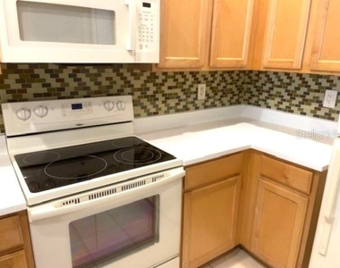 3468 Parkridge Circle - Photo Thumbnail 8