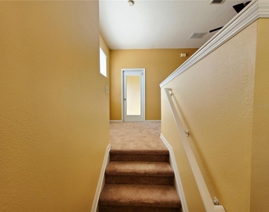 3468 Parkridge Circle - Photo Thumbnail 3