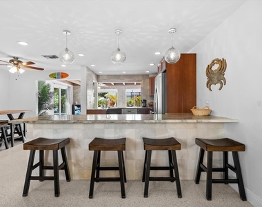 327 Avenida Milano - Photo Thumbnail 18