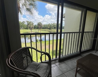 4570 Weybridge - Photo Thumbnail 10