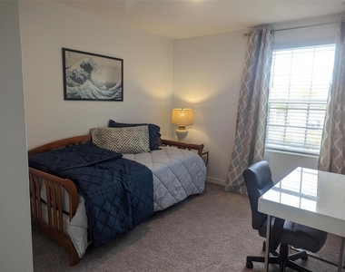 5753 Haven Terrace - Photo Thumbnail 13