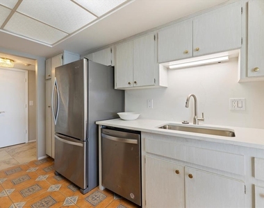 800 Benjamin Franklin Drive - Photo Thumbnail 22