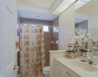 7005 Stanhope Place - Photo Thumbnail 24