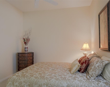 7005 Stanhope Place - Photo Thumbnail 20